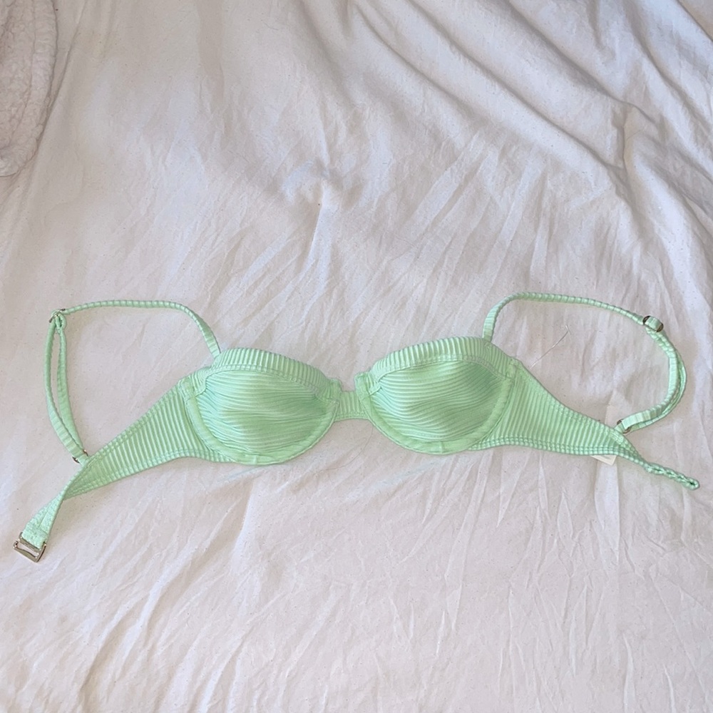 hollister underwire bikini top
